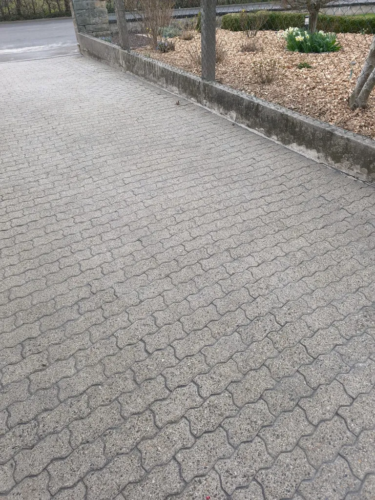 Pflasterreinigung – dritte Ansicht nachher