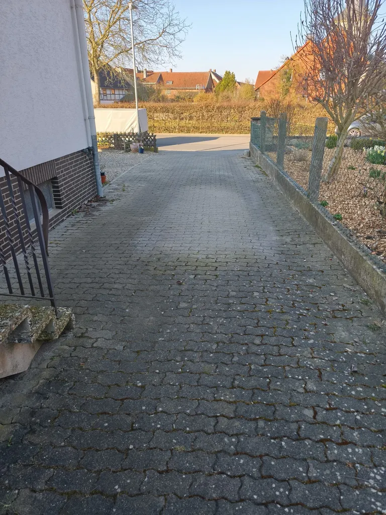 Pflasterreinigung – dritte Ansicht vorher